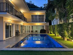 Luxury with Ocean Views&Private Rooftop