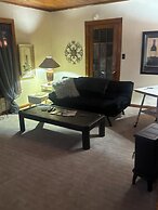Mama Jeans Pillowville Home