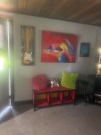 Mama Jeans Pillowville Home