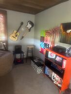 Mama Jeans Pillowville Home