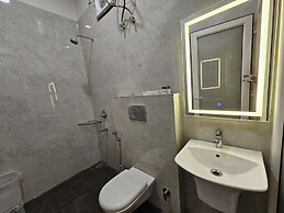 Devki Grand Hotel