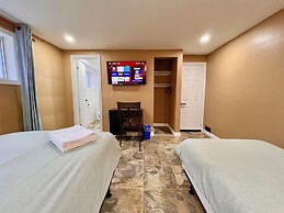 Newly Renovated Home in Central Aurora