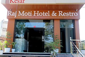 Rajmoti hotel& restro