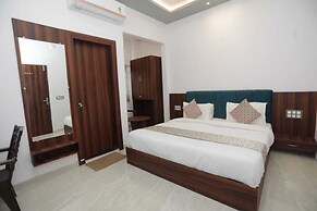 Rajmoti hotel& restro