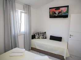 Apartments Sun Dance 2 With Heated Pool