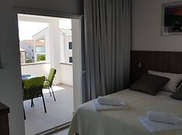 Apartments Sun Dance With Heated Pool