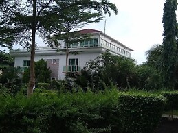 Chakaville Beach Resort