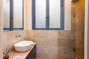 Luxury 2BR Valletta Apartment - Square Sea View