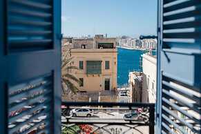 Luxury 2BR Valletta Apartment - Square Sea View