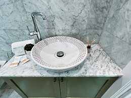 Panoramic SEA View Penthouse With Terrace Grill