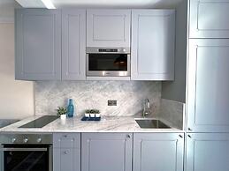 Maltese Style 1-bedroom Apartment With a Patio