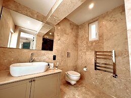 Maltese Style 1-bedroom Apartment With a Patio