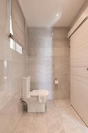 Large Sea View 2BR Apartment