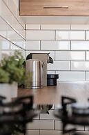 Large Sea View 2BR Apartment