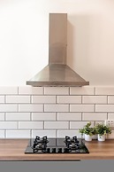 Large Sea View 2BR Apartment