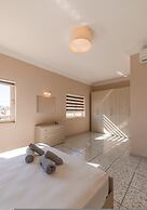 Large Sea View 2BR Apartment