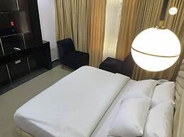 Bizzare Luxury Apartment