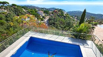 Garbi in Lloret de Mar