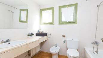 Ronda in Llafranc With 4 Bedrooms and 3 Bathrooms