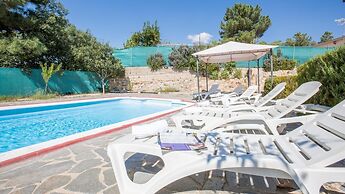 Araceli in Vidreres With 3 Bedrooms and 2 Bathrooms
