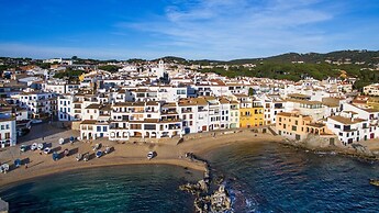 Peral in Llafranc With 2 Bedrooms and 2 Bathrooms