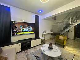 Bizzare Luxury Apartment