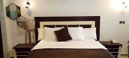 Bizzare Luxury Apartment