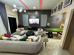 Bizzare Luxury Apartment