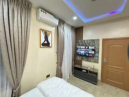 Bizzare Luxury Apartment