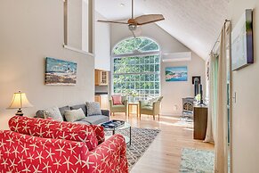 1/2 Mi to Ogunquit Beach: Maine Home w/ Deck!