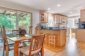 1/2 Mi to Ogunquit Beach: Maine Home w/ Deck!