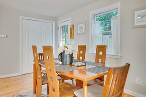 1/2 Mi to Ogunquit Beach: Maine Home w/ Deck!