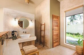 Clove Island Essence & SPA