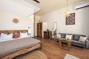 Clove Island Essence & SPA