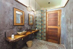 Clove Island Essence & SPA