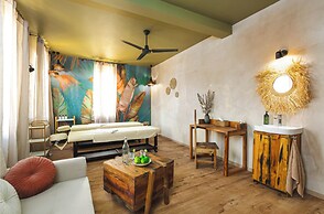 Clove Island Essence & SPA