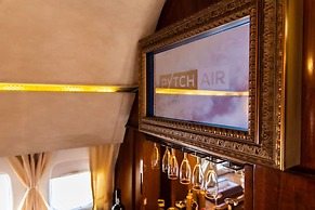 Boeing Airliner Private Jet With hot tub and Sauna