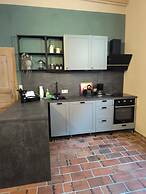 New Studio-style Holiday Apartment in the Historic old Town of Quedlin