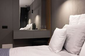 Royalton Suites