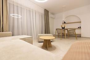 Royalton Suites