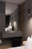 Royalton Suites