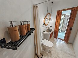 Hillstone Luxury Village