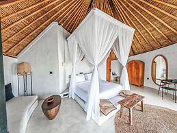 Hillstone Luxury Village