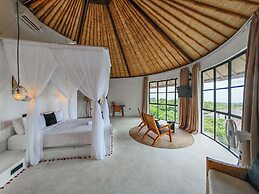 Hillstone Luxury Village