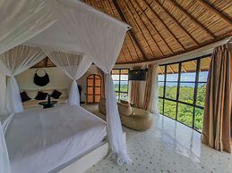 Hillstone Luxury Village