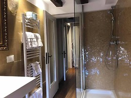 Savoia & Jolanda Apartments