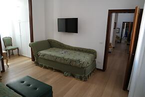 Savoia & Jolanda Apartments