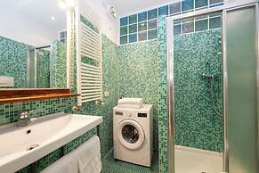 Savoia & Jolanda Apartments