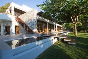 Villa Terra Creta Luxury Retreat and Spa
