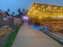 Rosh Beach Resort